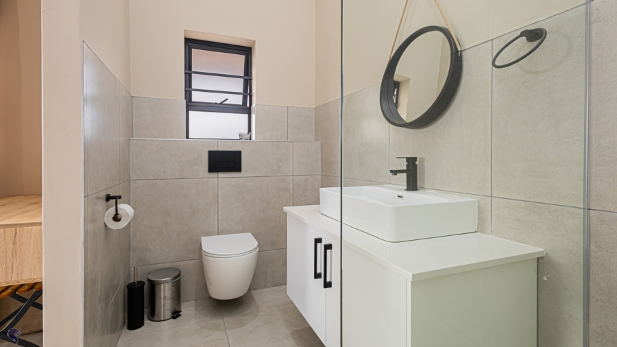 9 Bedroom Property for Sale in Long Acres Country Estate Western Cape